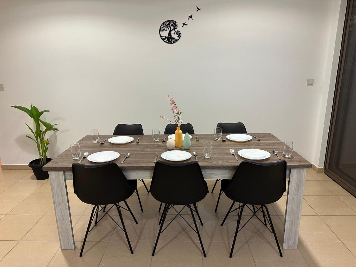 Moonlight Hostel Jbr - 2Min Walk To Jbr Beach - Gym - 2Min Metro Station - Poll Дубай Екстериор снимка