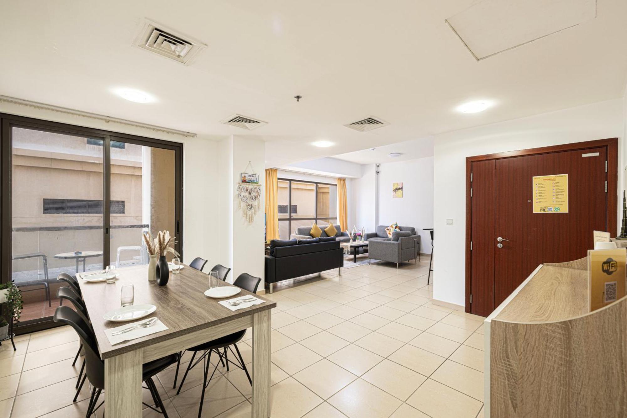 Moonlight Hostel Jbr - 2Min Walk To Jbr Beach - Gym - 2Min Metro Station - Poll Дубай Екстериор снимка